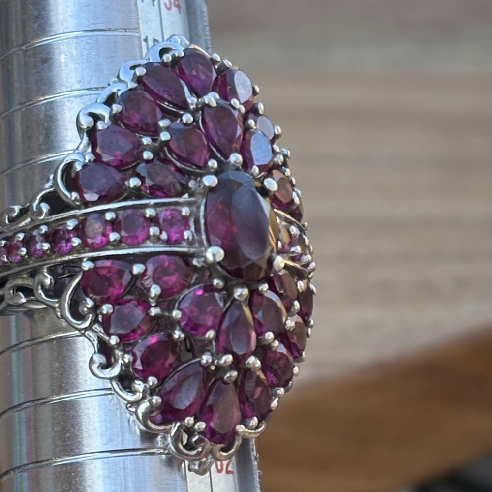 Beautiful garnet & sterling cocktail ring size 9 - Picture 11 of 11